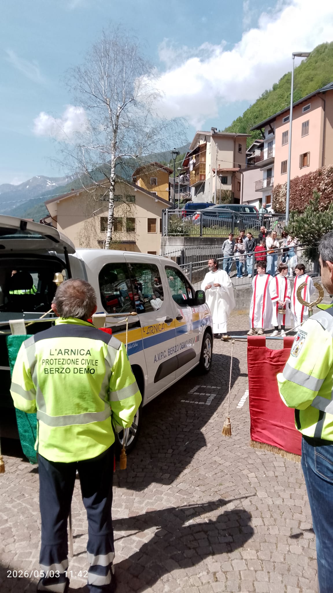 Fiat Doblo donato all'associazione L'Arnica
